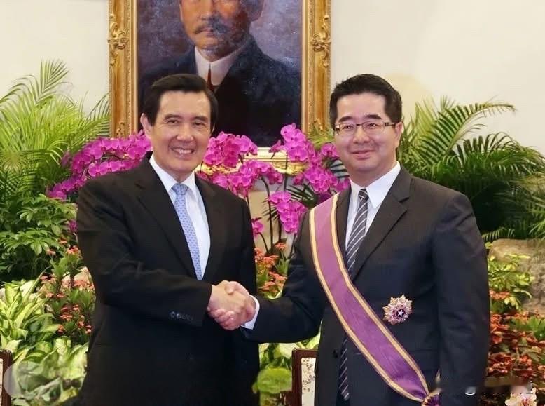 马英九为什么切割萧旭岑和王光慈两位部属？当事人没说，外界各自解读。马英九一句：“