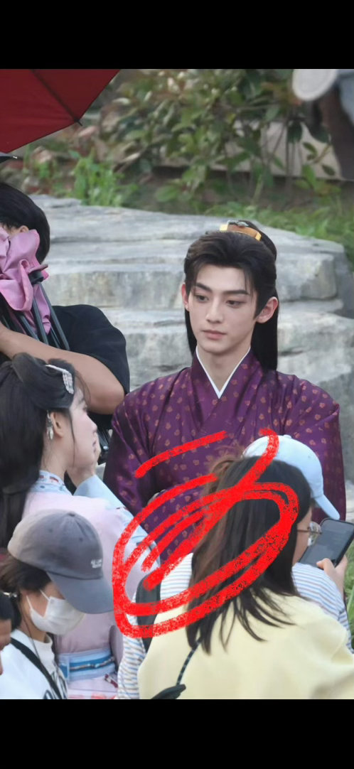 赖伟明探班孟子义赖伟明去探班孟子义了赖伟明去探班孟子义了