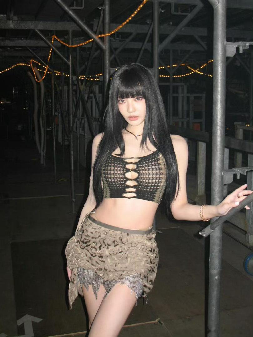 宁艺卓弄丢了30多副耳机NingNing的真的好美🤳