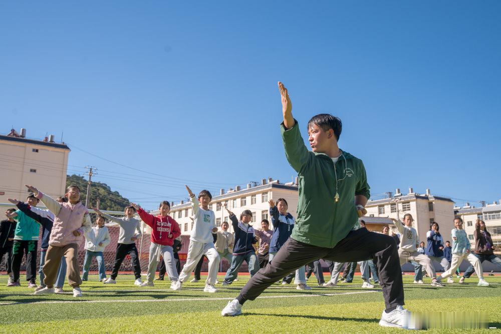 【利好体教融合！教育部：体育教师应享受与其他学科教师同等待遇】日前，《关于加强新