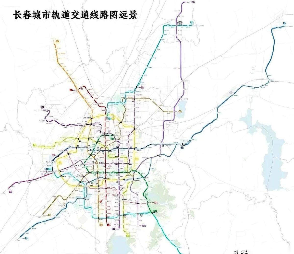 很多人一聊东北，就爱拿长春跟沈阳比。我今天就把话放这儿：别比了，尤其别比地铁这