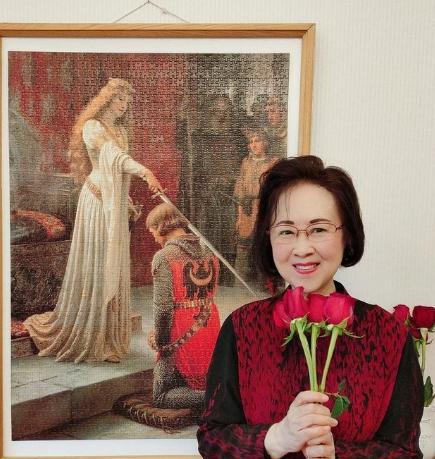 1964年，琼瑶离婚后，做了平鑫涛的情妇，平鑫涛的妻子哭着求她，把丈夫还给自己，