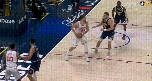 申京、乌度卡这球激动啥？双双吃T被13:2舒服了！图1：明明是自己没顶动，难道