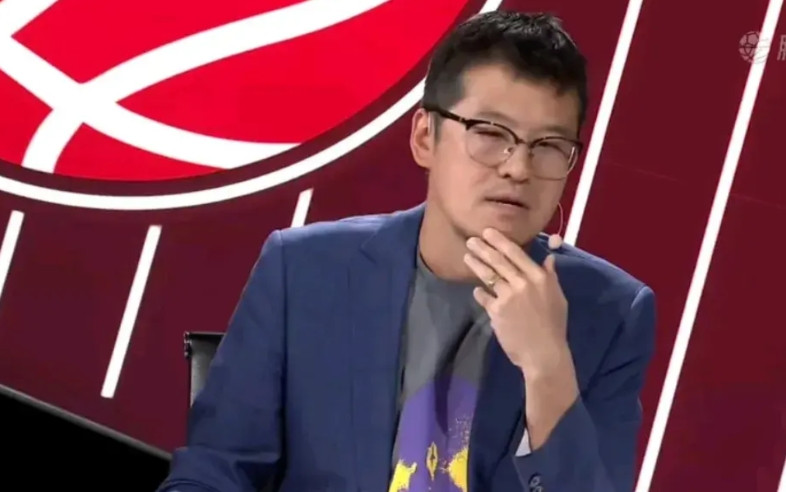 中国篮球越来越差劲，杨毅一针见血道出其中的原因。著名篮球解说人杨毅说中国篮球越