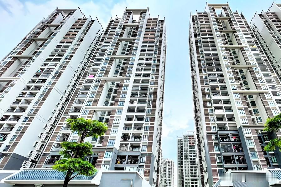民生痛点，大众共鸣楼市最大的民生红利，正在被很多人忽略！比起房价涨跌，保