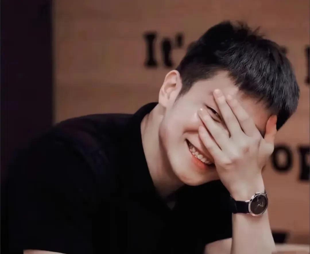 樊振东为什么去德甲，不是为了钱，也不因为不满wtt赛事，而是为了全面的提升