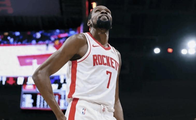 火箭中期交易方案推荐1、范弗利特+芬尼史密斯+卡佩拉+小霍乐迪+2028年