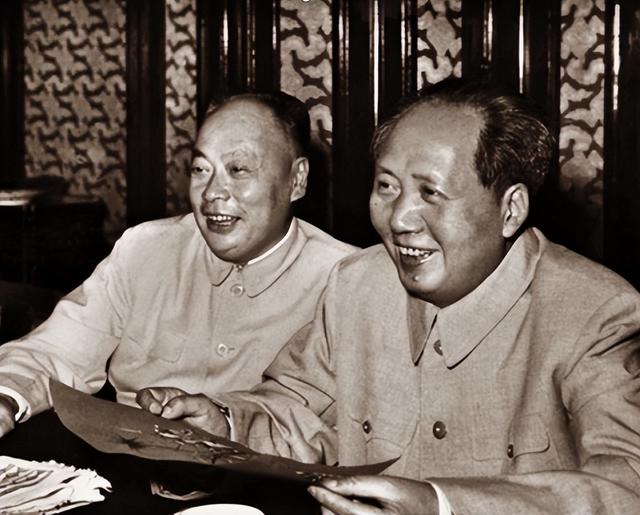 1944年, 陈毅回到延安, 倾诉满腹委屈, 毛主席: 我现在不想听这些