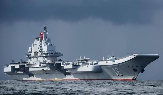 日本为何不敢偷袭中国？因为后果根本承受不了！很多人都担心，如今日本极端右翼势力这