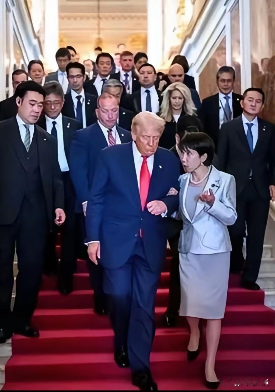 同盟的尴尬和无奈！大年初一，驻日美军在日本公开偷钱，这事太丢人了。三名美