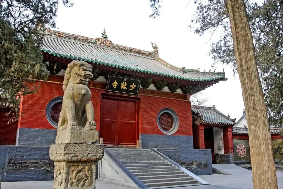 宗教与信仰西北某穆斯林大厦被举报到宗教管理局，名字被撤销并且建筑