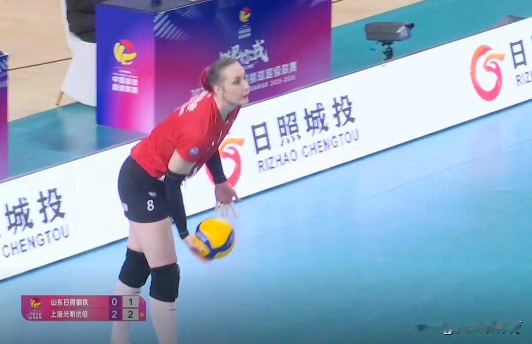 上海女排和山东女排这场比赛真的难看到家了！上海女排真的只靠外援，除了沃龙科娃和范