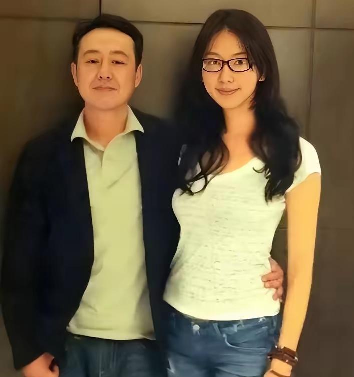 张颂文估计已经意识到了，老婆哪哪都好，但有一个明显“缺点”，那就是老婆为了家庭忽