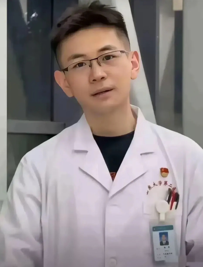 罗帅宇坠楼事件有了官方的详细通报，这份通报写的非常详细，对网上热议的话题都进行了