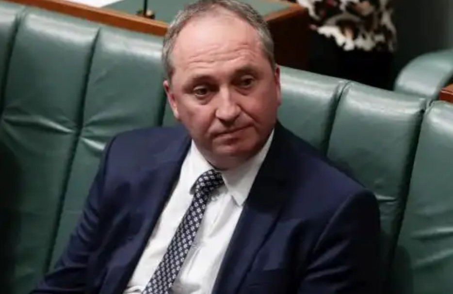 澳大利亚向中方低头服软？同意用人民币计价锂矿，换取中方出口成品油！近日，市场传出