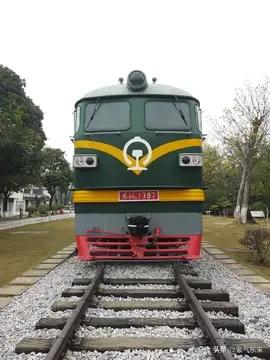 你别不信绿皮火车永远不会被淘汰并且坐绿皮火车的人会越来越多！虽然绿皮