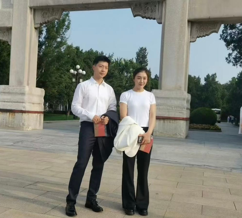 啊啊啊漂亮的宝宝好板正根正苗红【羡慕手上的邀请函】陈梦受邀
