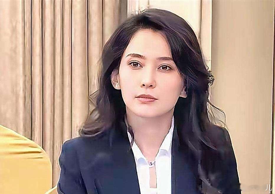 森林北有两段婚姻经历。首任丈夫是庄小华，新疆旅游协会民宿专委会会长。2013年他