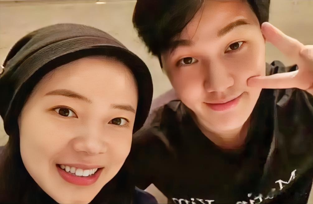 恭喜田志希，十月怀胎，一朝分娩，祝“小花生”和妈妈健康快乐。乒乓大家庭添人进口