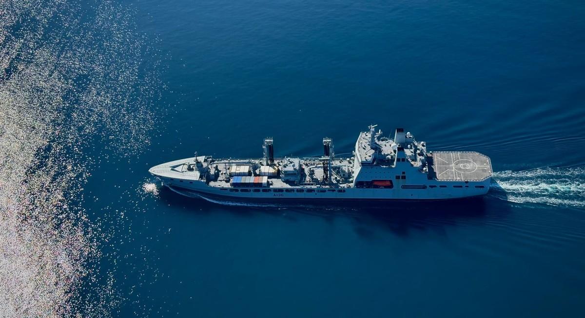 英国派补给舰到南海挑衅，事后宣称“成功威慑中国”，网友：那是解放军懒得理你近