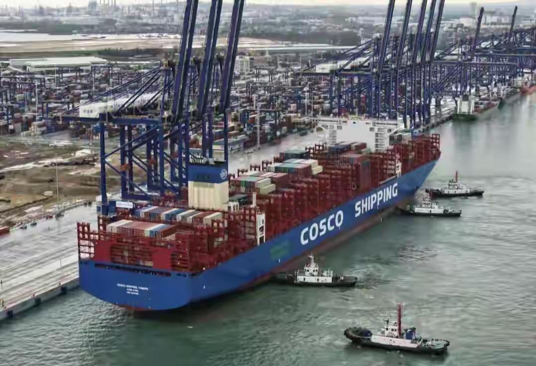 小巴：阿中，借一步说话！阿中：怎么了，小巴？小巴：我们不就是收回了巴拿马运河