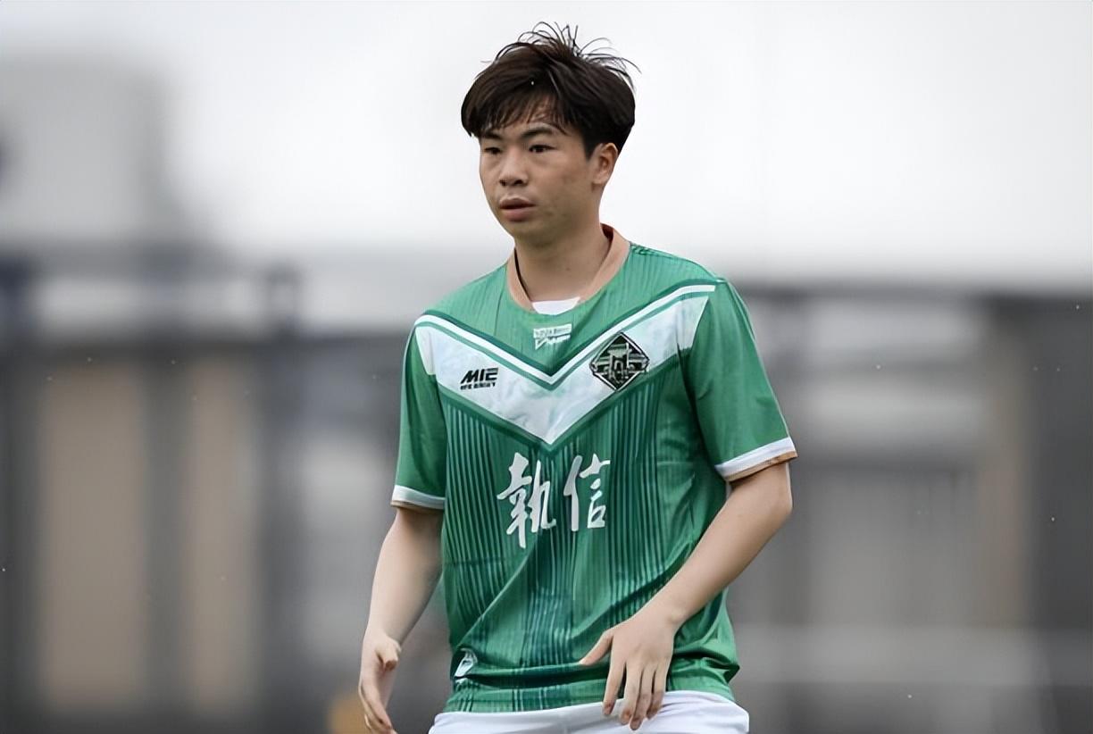 前09国少王牌队长卢琦政球探报告出炉，让球迷都直言没想到，双脚都能处理球成优点。