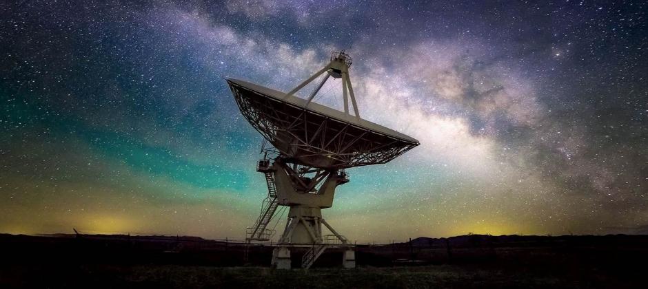 人类一直疑惑，宇宙中是否只有我们这一种智慧生命？我们发射火箭、监听射电波，却