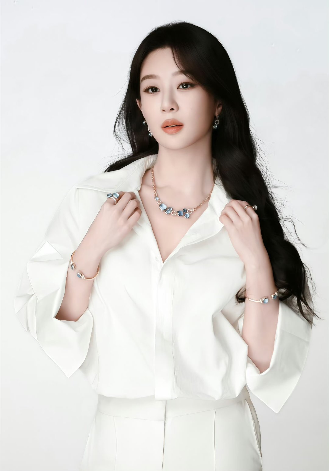 杨紫yz宝曼兰朵全球品牌代言人杨紫yz杨紫期待三奢视后的更多精彩啦！ro