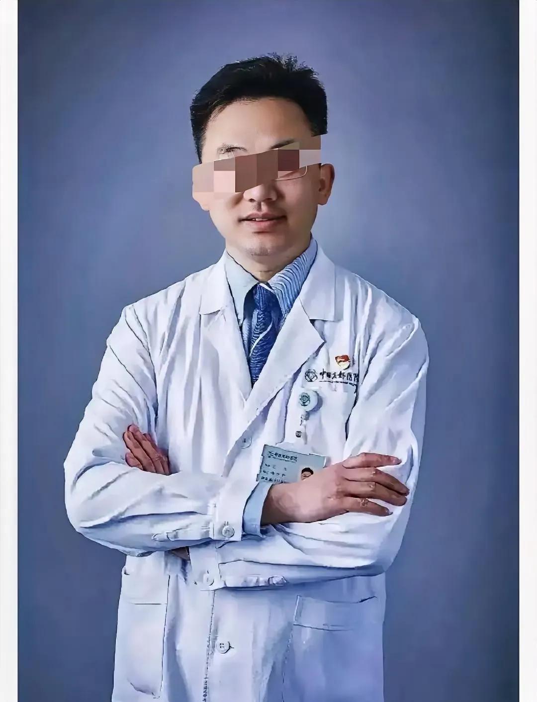 发现没？肖飞的父母也不是寻常人啊！肖飞和石护士长在一起，带着石护士长回西安见