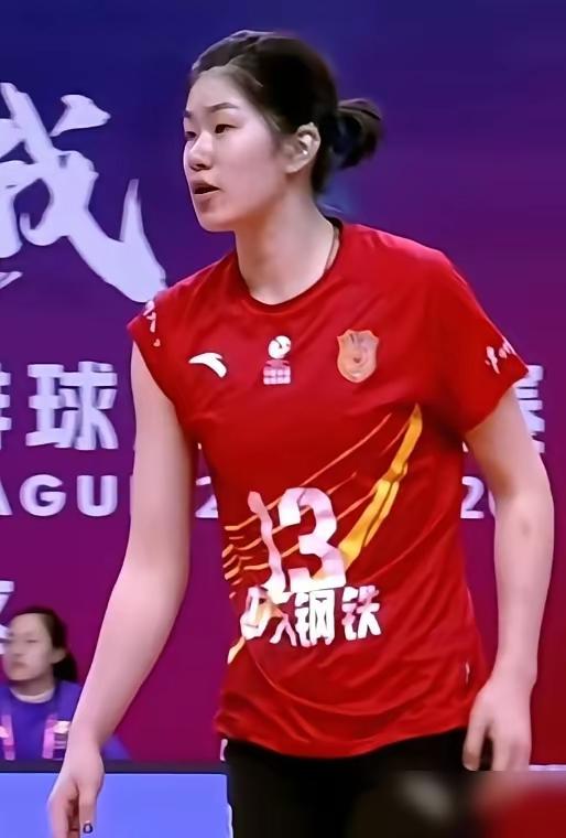 没有甭种，一个个都是宝贝疙瘩，江苏女排副攻呈井喷式，在母队打不上球的毛唯嘉，流转