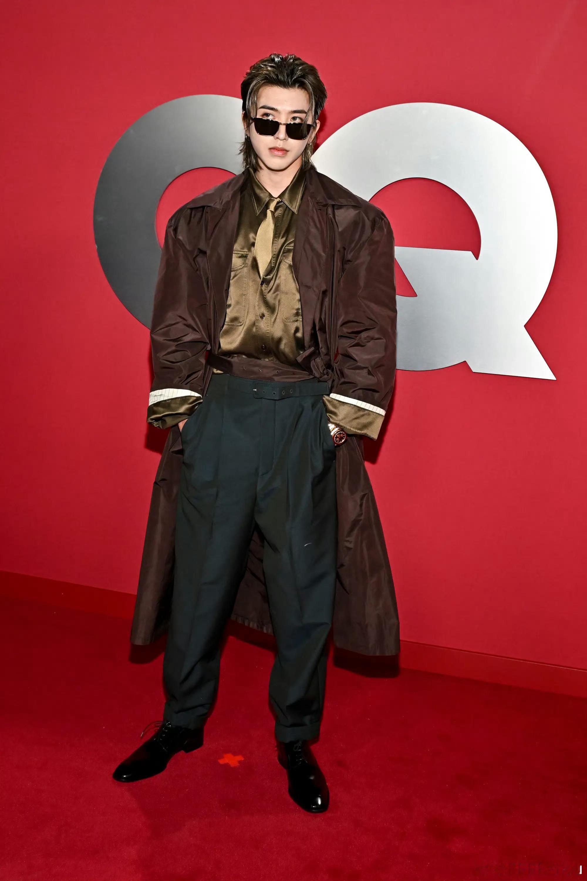 近几年好莱坞最性感的男人雷吉-让·佩吉（Regé-JeanPage）与蔡徐坤。