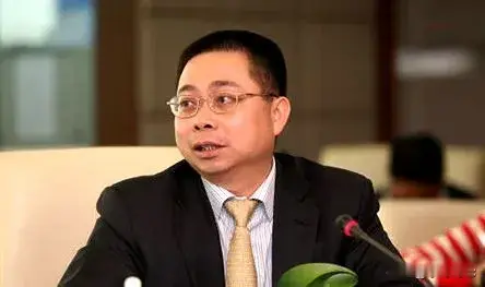 姚振华今天被执行20亿：十年后回头看，宝万之争早给地产大佬们写好了结局10月14日，姚振华又进了执行