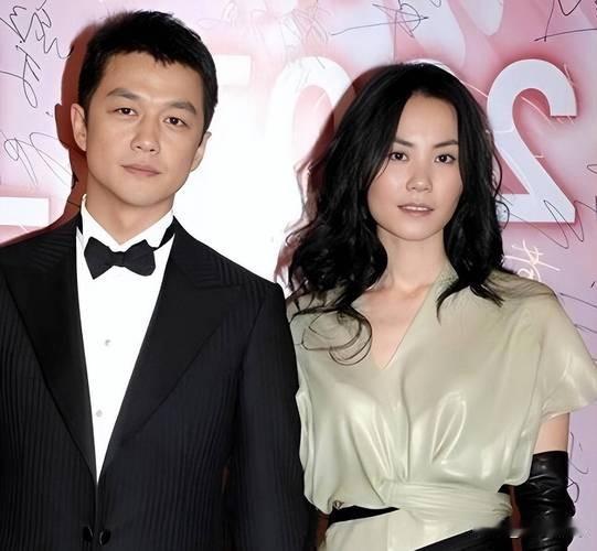 李亚鹏曾坦言，其实当年我们也可以选择不让李嫣来到这个世界。那时王菲怀孕四个多月，
