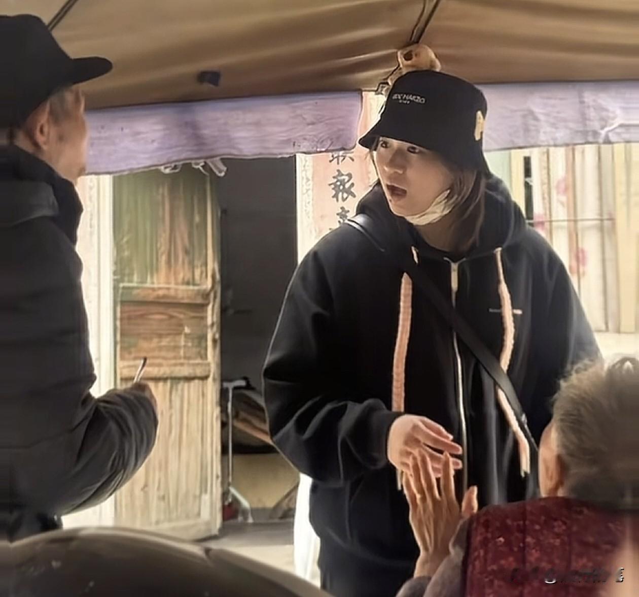 全红婵回老家了，这样一来全运会闭幕式大概也不会出席了。现在距离过年还有三个月