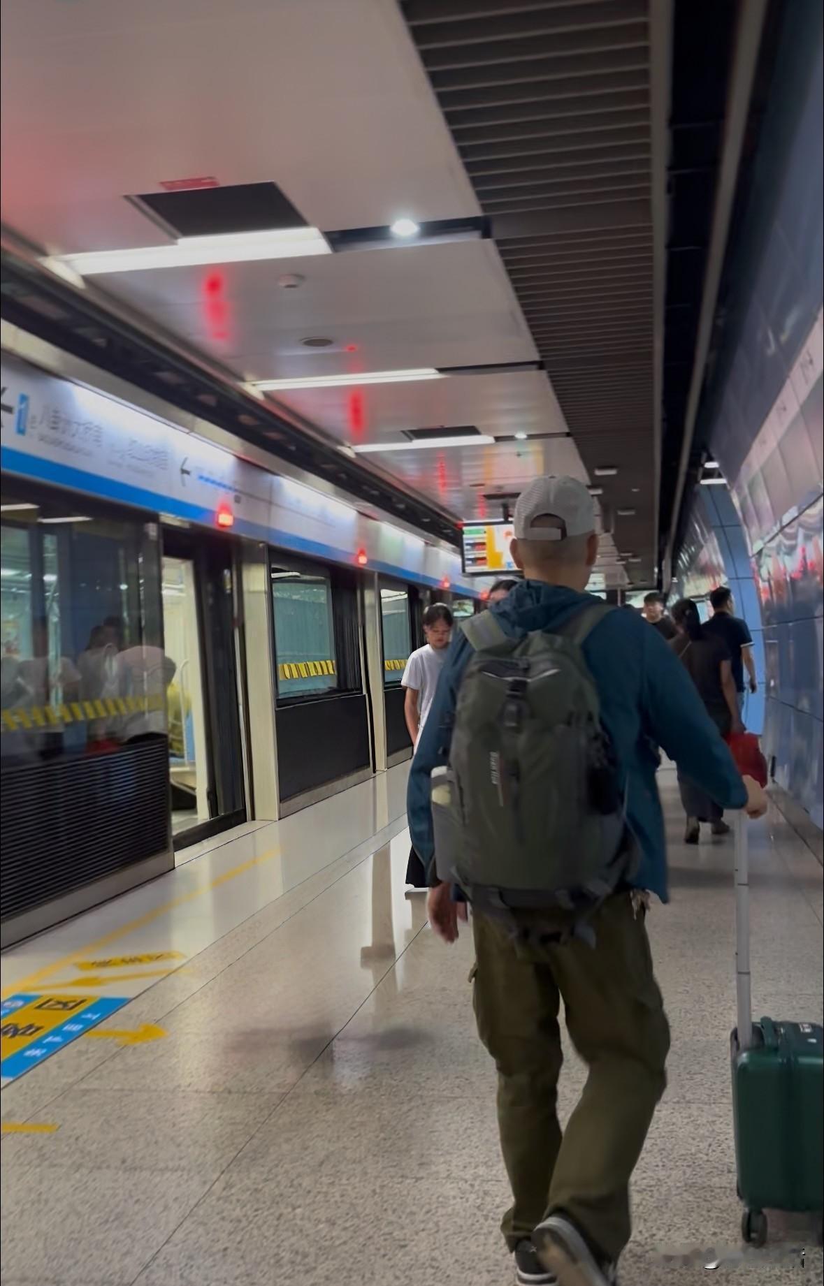 出发新的旅程，一个久以向往的北方城市—哈尔滨。这趟Z366是从南京始发前往哈尔