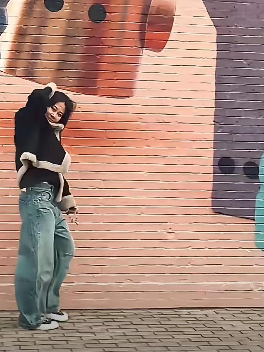 国乒陈幸同，撕碎的不是一张合影，而是那套“女人就该将就”的旧剧本。很多人惋惜她