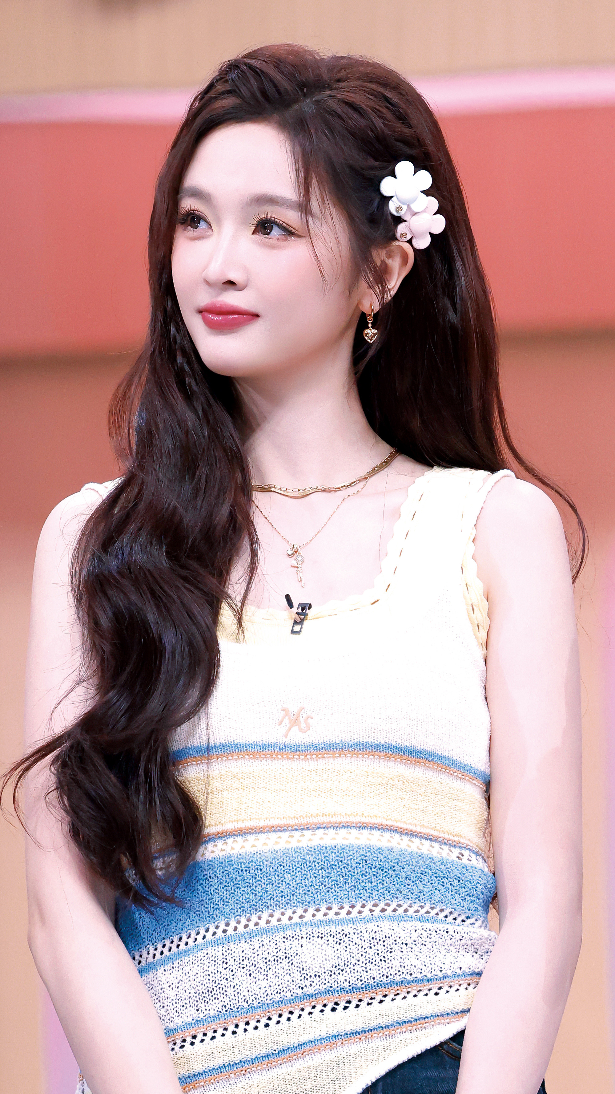 ❥(ゝω・✿ฺ)吴宣仪
