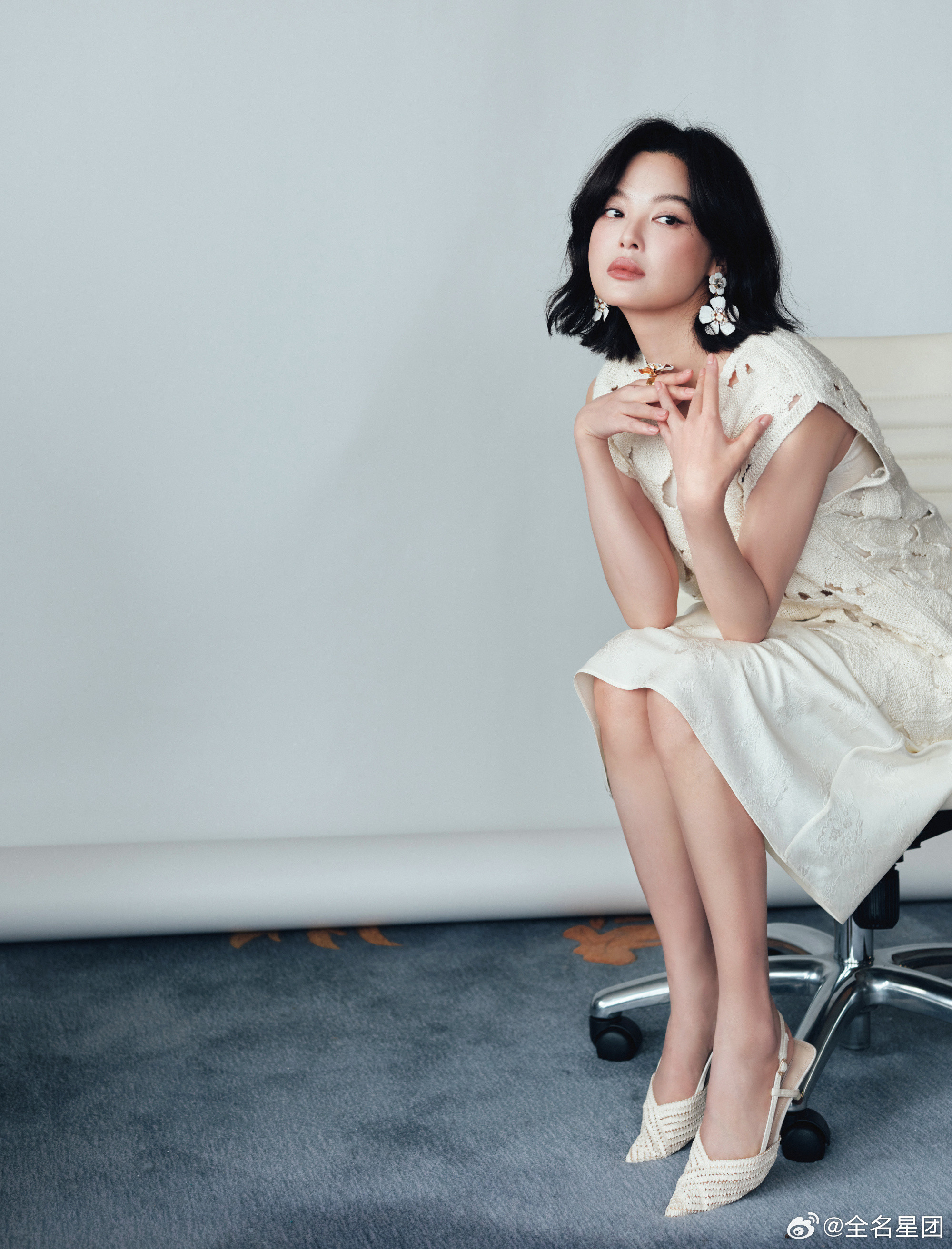 辛芷蕾与植物一样感知世界辛芷蕾每一瞬即兴都是沉淀的力量辛芷蕾用细腻的心思感知着