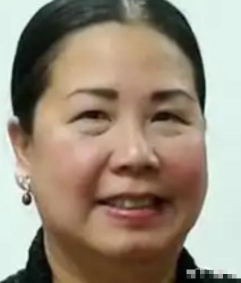 你敢信吗？一个在美国安插在中国潜伏了多年的间谍头子，居然是个天天笑眯眯、热心肠到