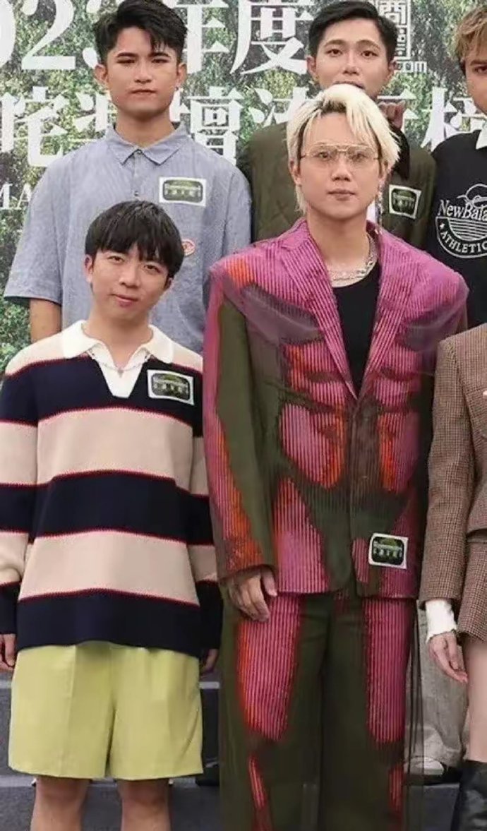 姜涛为什么能成为香港顶流？把他们放在一起比较一下就知道了