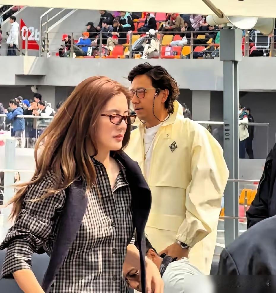 谢霆锋也喜欢看F1比赛，这东西究竟有什么看头儿？真是有点没有搞明白，发动机嗷嗷叫