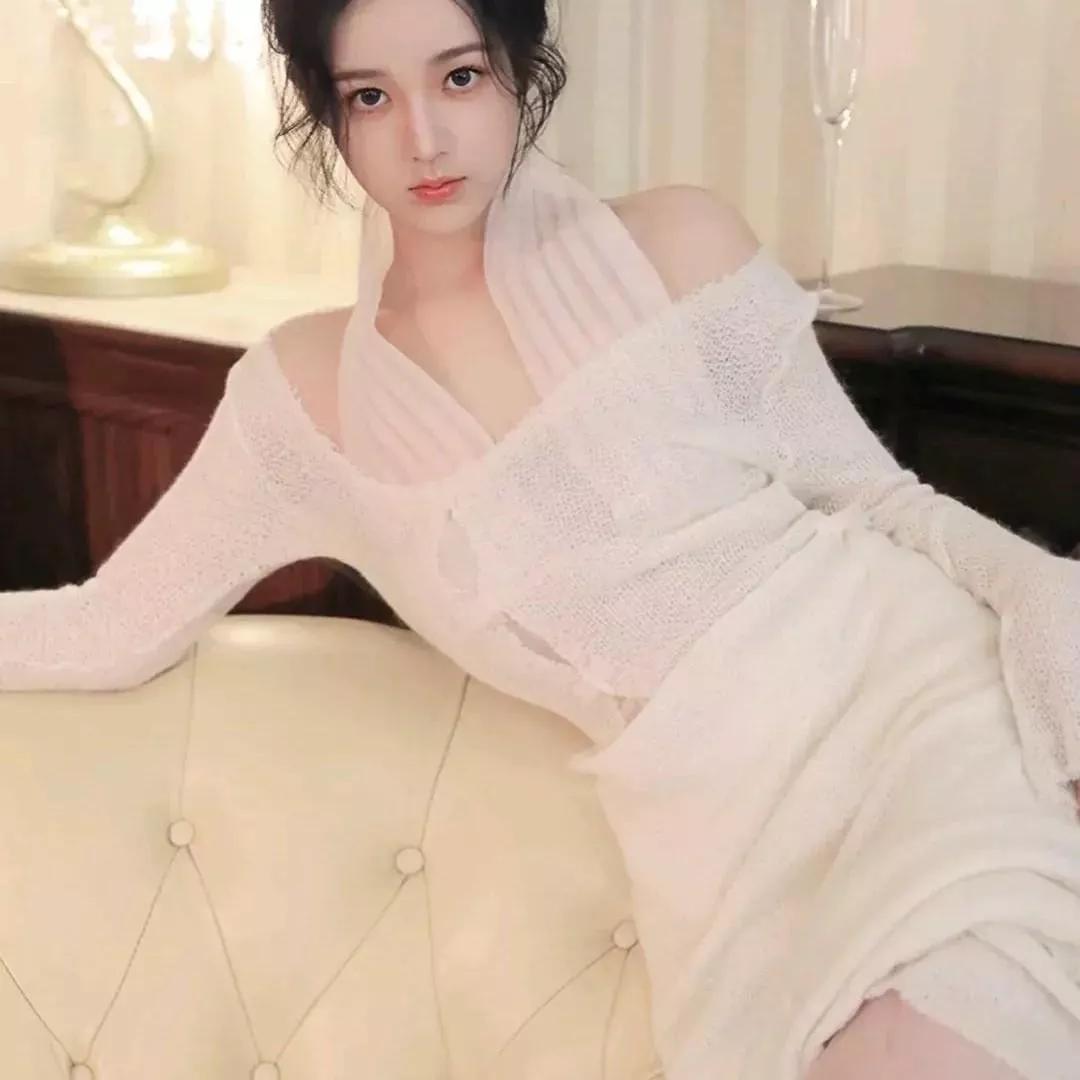 性感女神，优雅迷人。性感性感美女性感极品美女性感女性女性性感性感女人