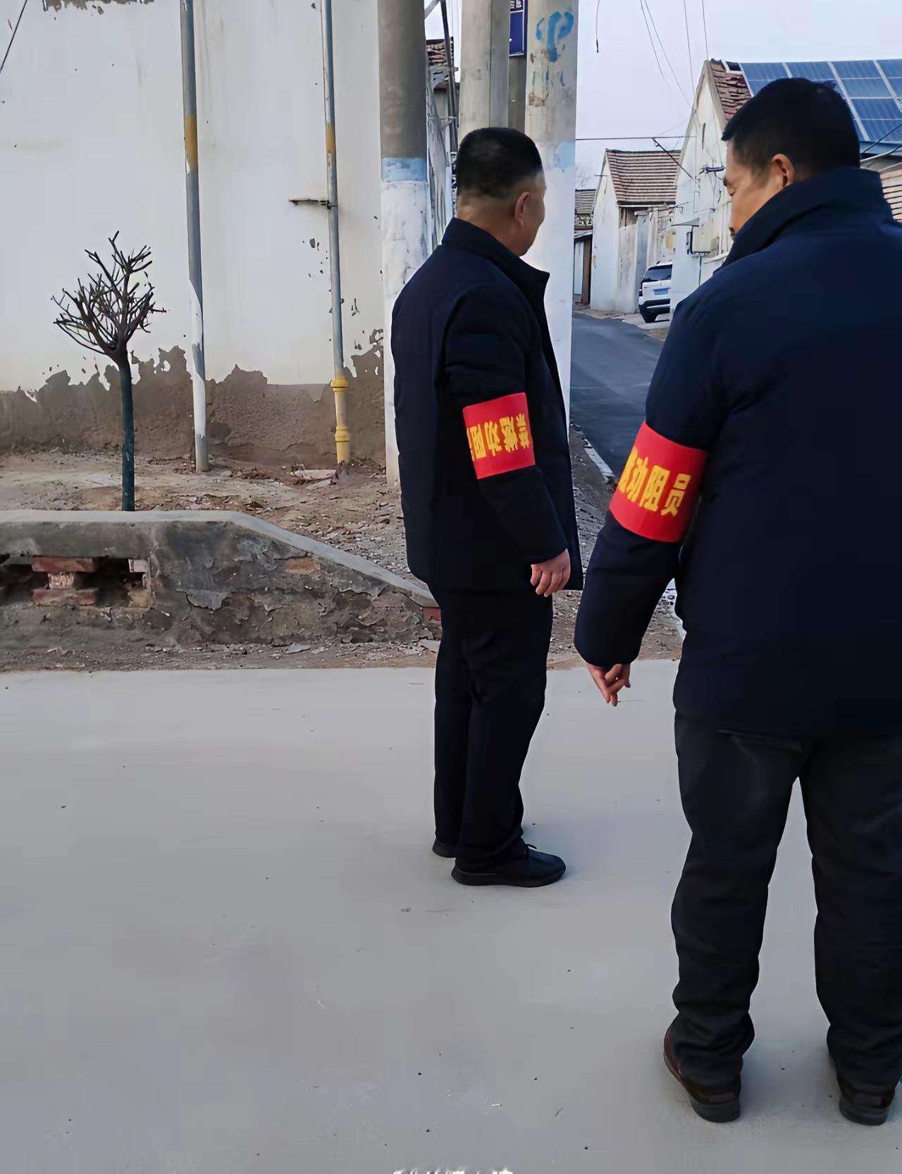 春节临近，一些地方的禁燃劝阻员开始上岗了。禁燃劝阻员是干什么的？顾名思义，就