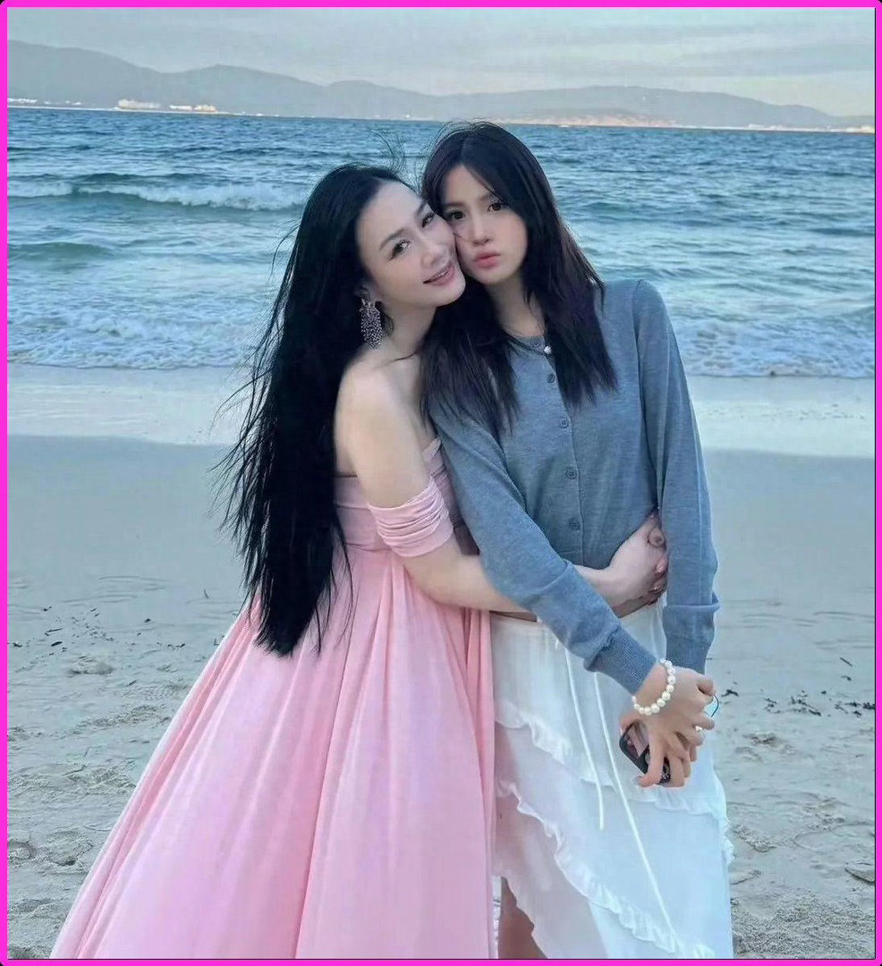 51岁钟丽缇三个女儿太争气，一个比一个漂亮身材辣，网友直呼这基因绝了！