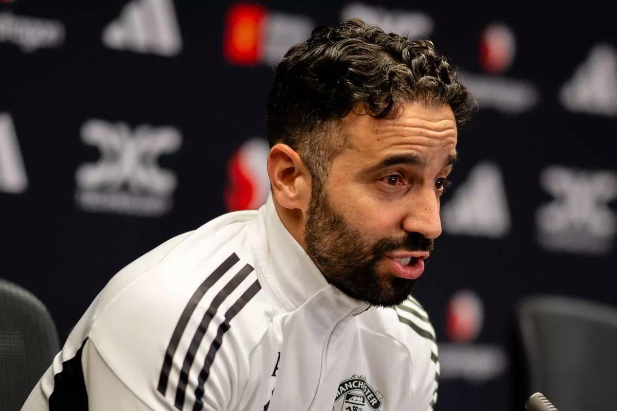 赛前伤病和缺阵更新，7名球员均无法出战狼队：🔴B费—腿筋🔴马奎尔—大