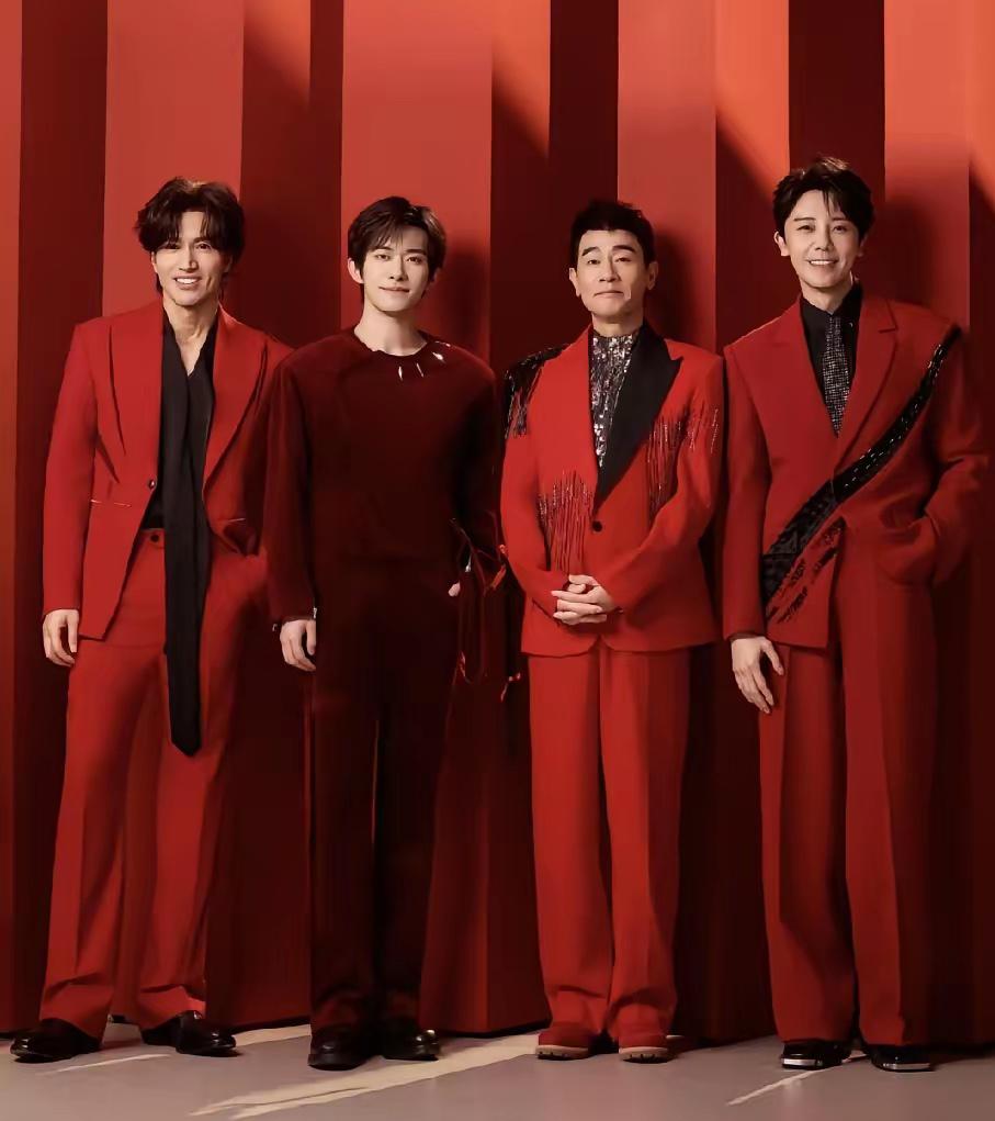 发现一个事，就是春晚演唱《智造未来》这首歌的这些人，​易烊千玺，言承旭和