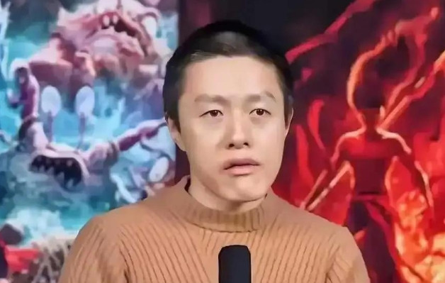 理工男果然不一样，哪吒的版权牢牢握在自己手里。饺子导演，40岁，啃老。靠母亲