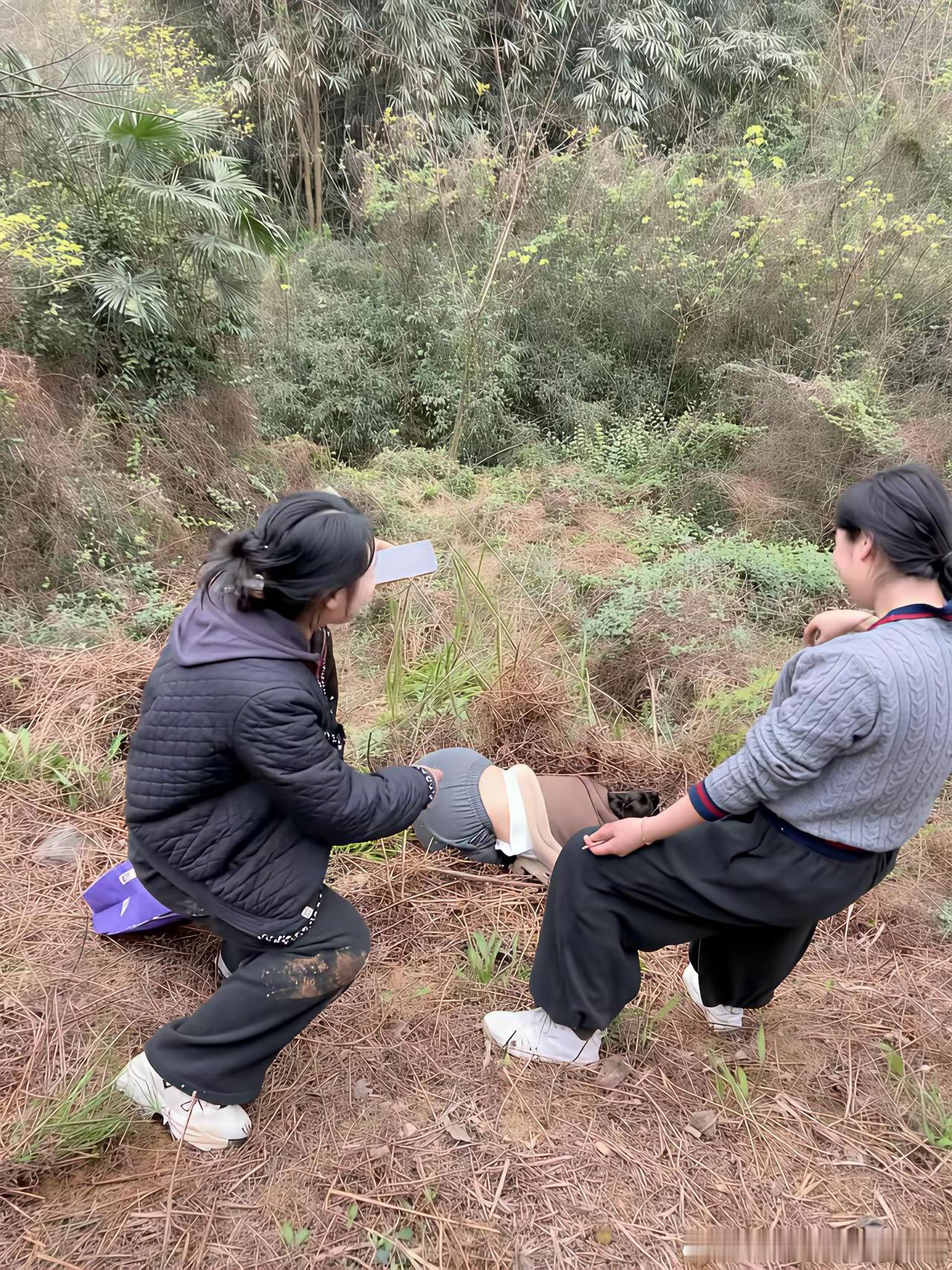 难搞哦，掉下去了