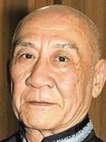 香港资深艺人李家鼎（鼎爷）近日公开交代了身后事。81岁的鼎爷从影半世纪，以硬汉