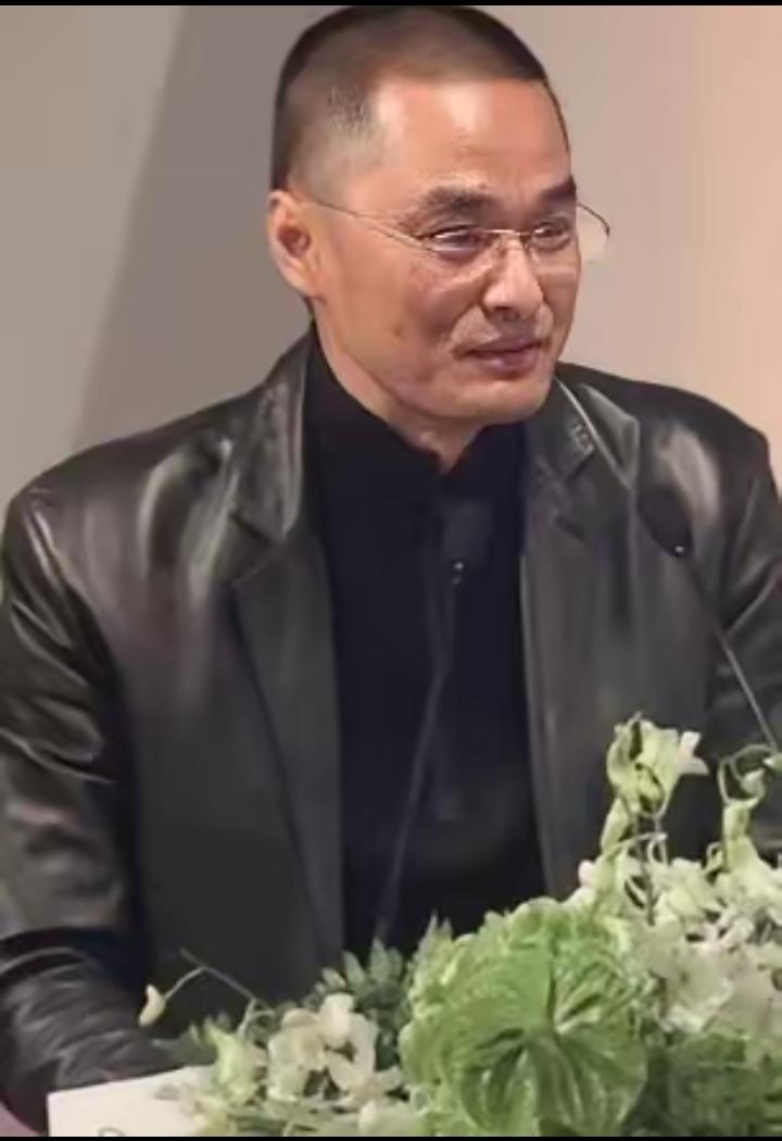 “身价上亿”的北京协和医学博士冯唐，语出惊人：“如果不想得癌，少得癌，特别是女生